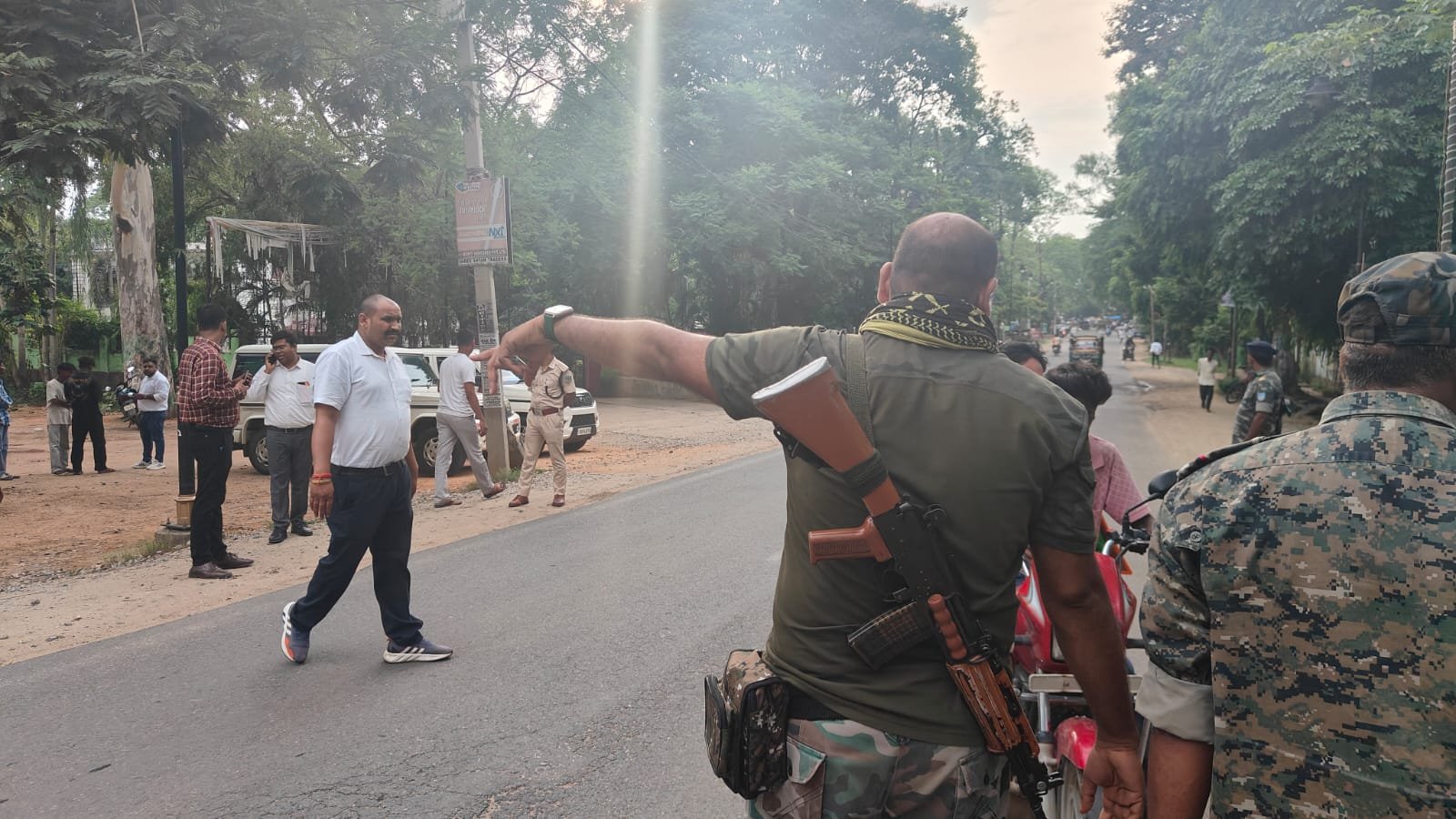 लातेहार में वाहन चेकिंग अभियान, 42 दोपहिया चालकों का ई-चालान, हेलमेट को लेकर सख्ती लातेहार में वाहन चेकिंग अभियान, 42 दोपहिया चालकों का ई-चालान, हेलमेट को लेकर सख्ती
