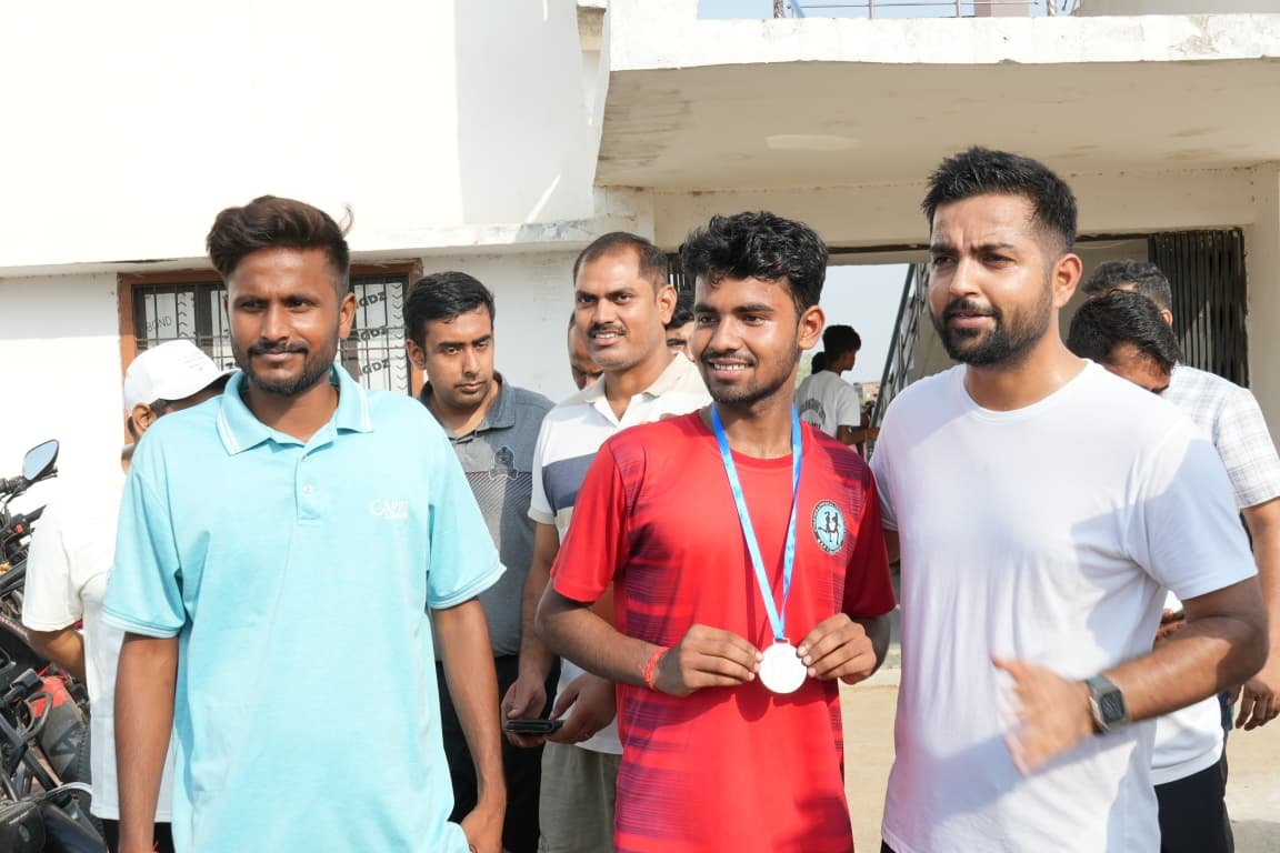 अंतरराष्ट्रीय ओलंपिक दिवस पर पलामू में 5 किमी मैराथन दौड़ का आयोजन,विजेताओं को किया गया सम्मानित