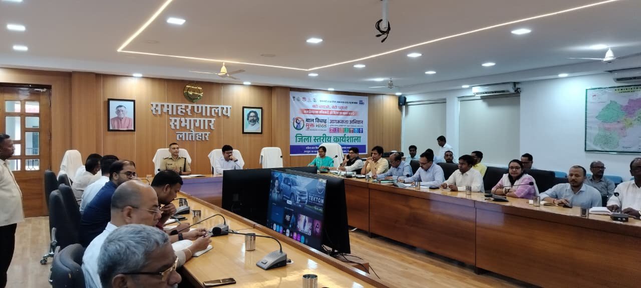 15 अगस्त की तैयारियों में जुटा प्रशासन, जिला खेल स्टेडियम में होगा मुख्य समारोह 15 अगस्त की तैयारियों में जुटा प्रशासन, जिला खेल स्टेडियम में होगा मुख्य समारोह