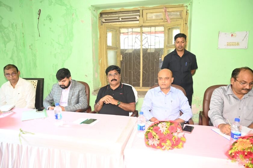 मंत्री योगेंद्र प्रसाद की पहल पर केबीपी परियोजना को लेकर त्रिपक्षीय वार्ता मंत्री योगेंद्र प्रसाद की पहल पर केबीपी परियोजना को लेकर त्रिपक्षीय वार्ता