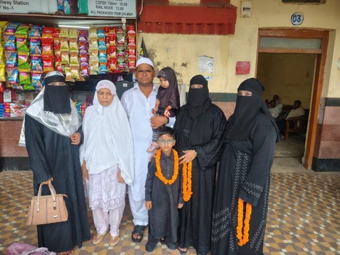 उमरा अदा करने सऊदी अरब रवाना हुए गुलाम रब्बानी, भावभीनी विदाई