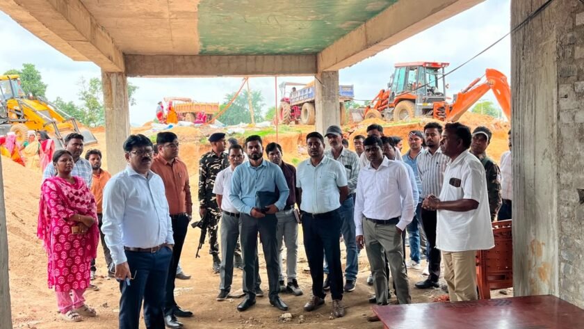 उपायुक्त ने भूसुर पंचायत स्थित निर्माणाधीन इंटीग्रेटेड स्पोर्ट्स कॉम्प्लेक्स का किया निरीक्षण उपायुक्त ने भूसुर पंचायत स्थित निर्माणाधीन इंटीग्रेटेड स्पोर्ट्स कॉम्प्लेक्स का किया निरीक्षण