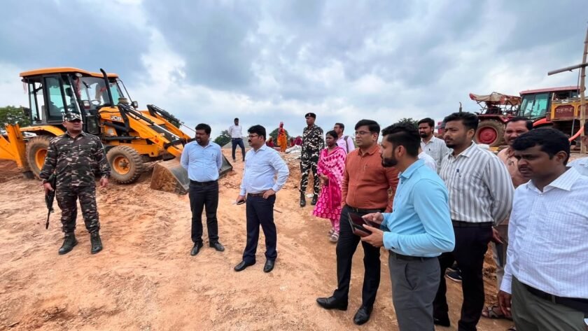 उपायुक्त ने भूसुर पंचायत स्थित निर्माणाधीन इंटीग्रेटेड स्पोर्ट्स कॉम्प्लेक्स का किया निरीक्षण उपायुक्त ने भूसुर पंचायत स्थित निर्माणाधीन इंटीग्रेटेड स्पोर्ट्स कॉम्प्लेक्स का किया निरीक्षण