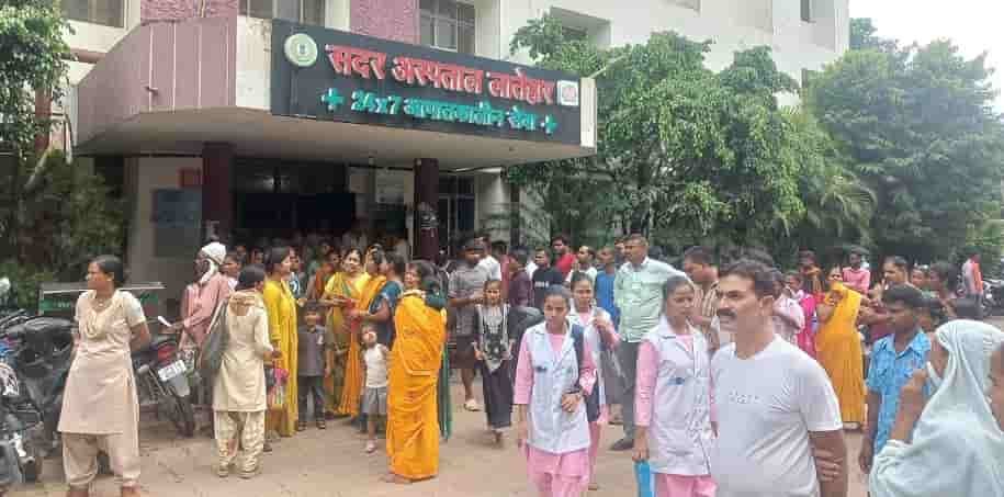 लातेहार में वज्रपात का कहर: पेड़ के नीचे खड़े दो युवकों की मौके पर मौत लातेहार में वज्रपात का कहर: पेड़ के नीचे खड़े दो युवकों की मौके पर मौत