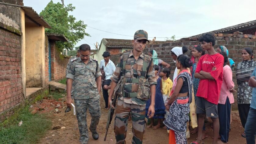 घाघरा में भाई ने भाई की टांगी से हत्या,आरोपी फरार