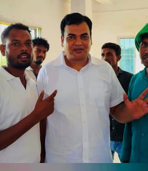 जेएलकेएम ने पाकुड़ जिला अध्यक्ष हसन अंसारी को पद से किया मुक्त, संगठनात्मक अनुशासन का हवाला जेएलकेएम ने पाकुड़ जिला अध्यक्ष हसन अंसारी को पद से किया मुक्त, संगठनात्मक अनुशासन का हवाला