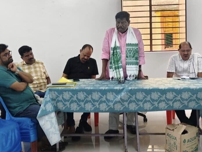 लिट्टीपाड़ा में झामुमो प्रखंड बैठक,SIR अभियान व संगठन विस्तार पर जोर लिट्टीपाड़ा में झामुमो प्रखंड बैठक,SIR अभियान व संगठन विस्तार पर जोर