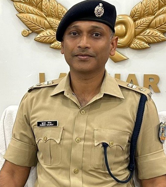 लातेहार में कई थाना प्रभारियों का तबादला,नई पदस्थापना सूची जारी लातेहार में कई थाना प्रभारियों का तबादला,नई पदस्थापना सूची जारी