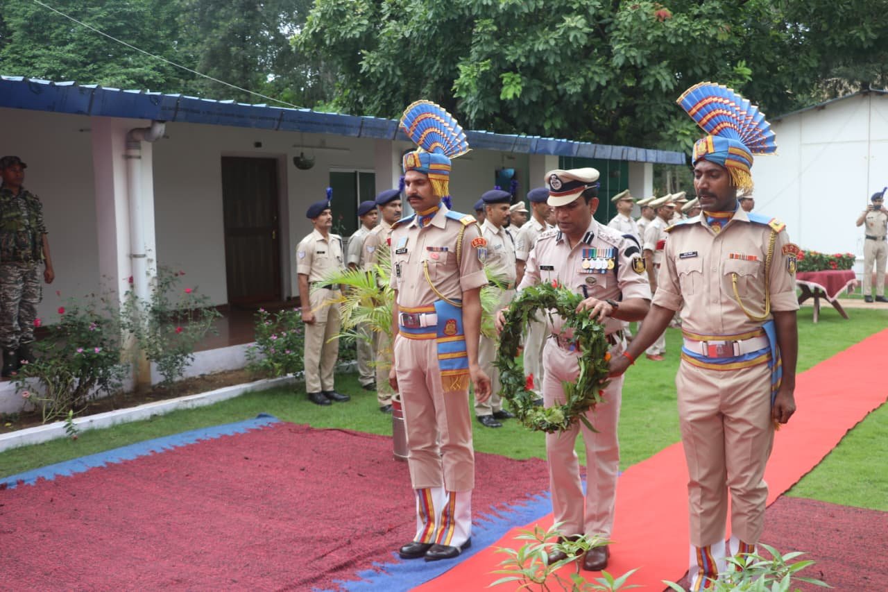 11वीं वाहिनी सीआरपीएफ ने मनाया 88 वां स्थापना 11वीं वाहिनी सीआरपीएफ ने मनाया 88 वां स्थापना