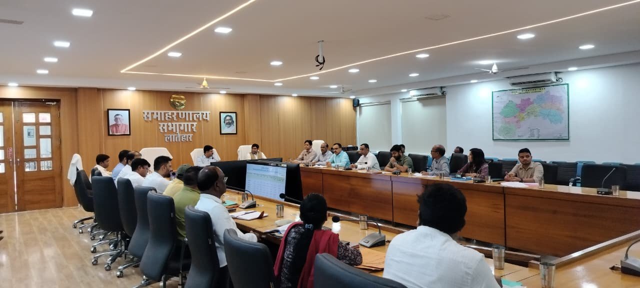 लंबित भूमि अधिग्रहण और मुआवजा मामलों में तेजी लाने के निर्देश लंबित भूमि अधिग्रहण और मुआवजा मामलों में तेजी लाने के निर्देश