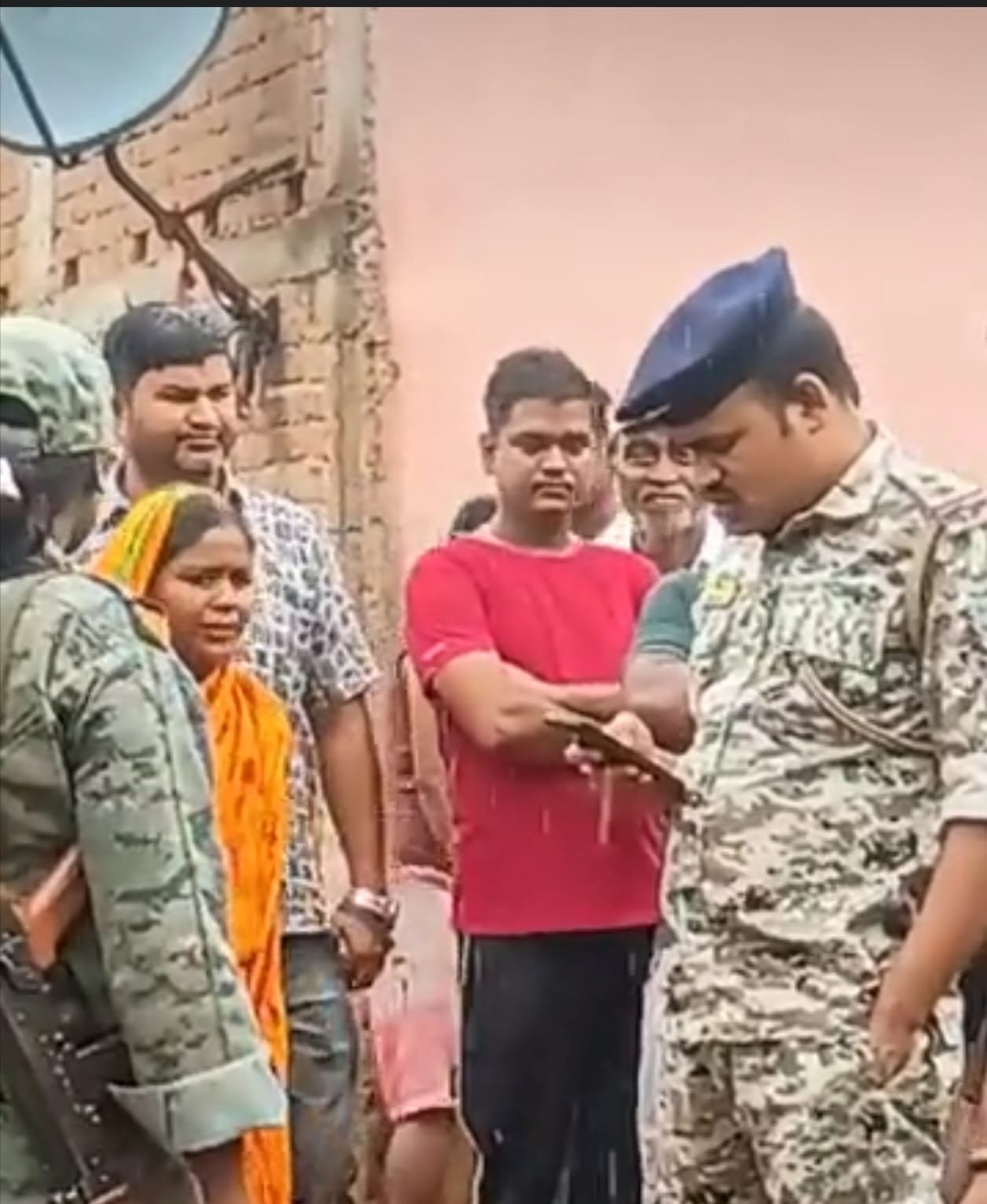 घरेलू विवाद से परेशान युवक ने की आत्महत्या,बड़ी अलीगंज में सनसनी घरेलू विवाद से परेशान युवक ने की आत्महत्या,बड़ी अलीगंज में सनसनी