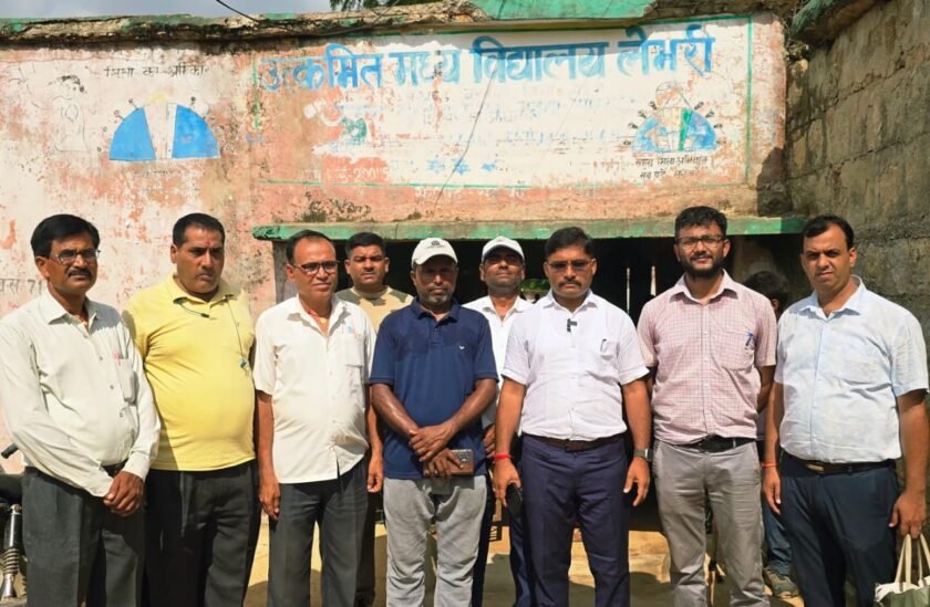 लेभरी मध्य विद्यालय में एमडीएम में मिलावटी तेल का भंडाफोड़, बीडीओ की छापेमारी