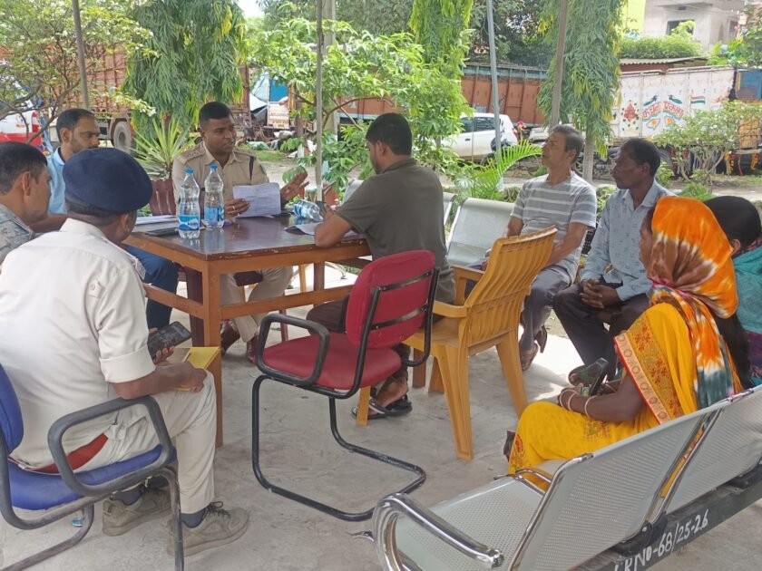 लातेहार जिले के सभी थानों में थाना दिवस आयोजित, 40 मामलों में 26 का मौके पर निष्पादन