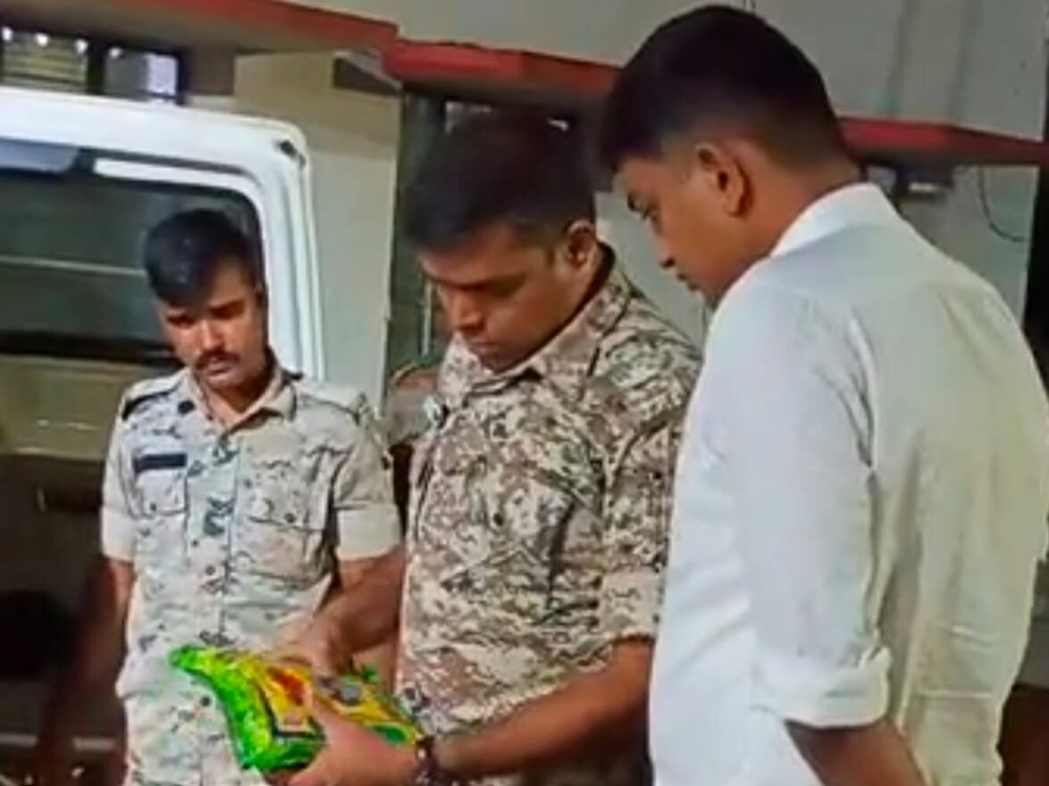 पाकुड़ में स्कॉर्पियो से भारी मात्रा में तंबाकू बरामद, चालक हिरासत में;पुलिस जांच में जुटी