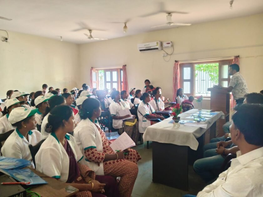 लातेहार में RAMP योजना के तहत उद्यम व IEC जागरूकता शिविर आयोजित