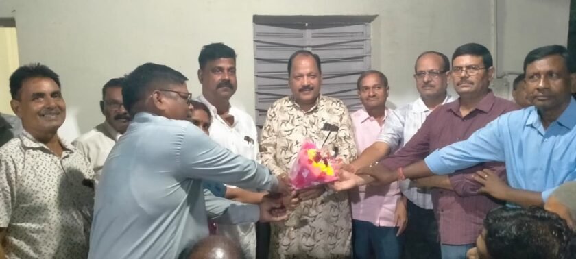 आरसीएमयू ने अजय कुमार सिंह को बोकारो जिला कांग्रेस प्रवक्ता बनने पर किया सम्मानित आरसीएमयू ने अजय कुमार सिंह को बोकारो जिला कांग्रेस प्रवक्ता बनने पर किया सम्मानित