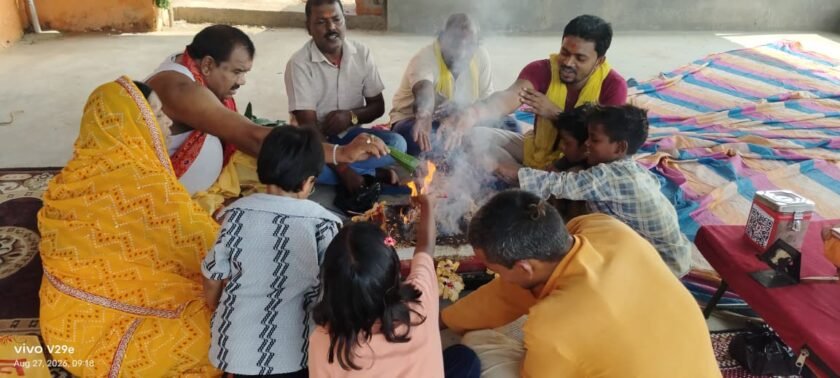 योग शिविर के समापन पर हुआ हवन, ग्रामीणों ने सीखे स्वस्थ रहने के गुर योग शिविर के समापन पर हुआ हवन, ग्रामीणों ने सीखे स्वस्थ रहने के गुर