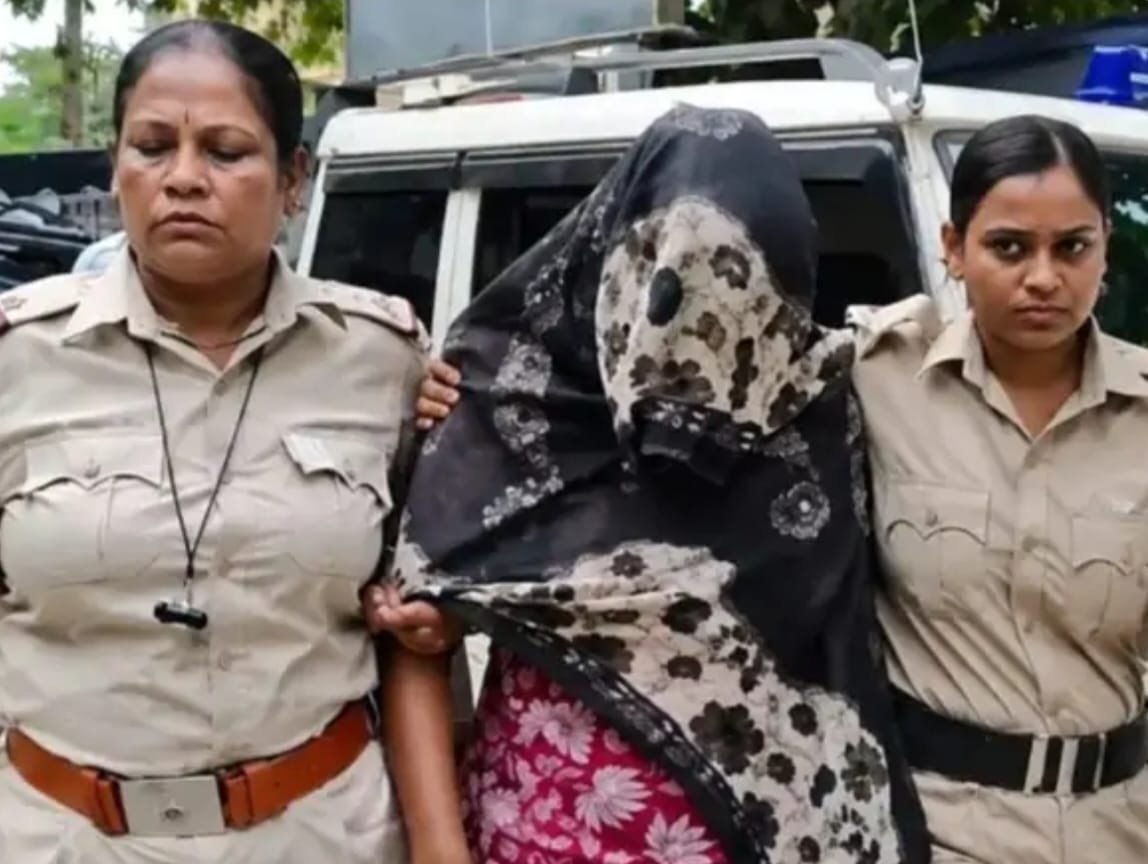 बरहड़वा से कॉलेज छात्रा गिरफ्तार, संदिग्ध आतंकी से संपर्क के आरोप में SIT की कार्रवाई