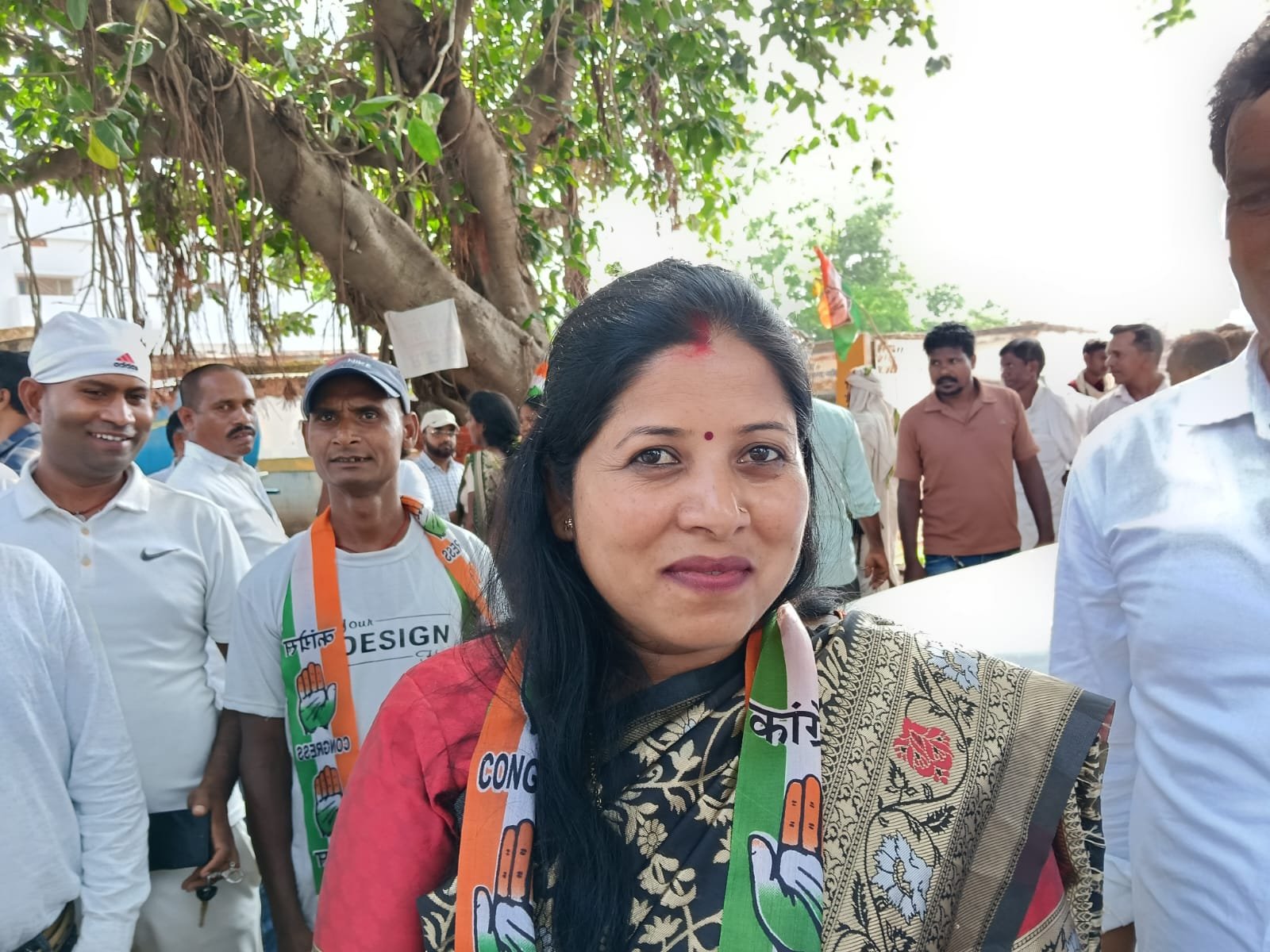 मनिका में शिक्षा व्यवस्था पर उठे सवाल,एक शिक्षक वाले स्कूलों में बच्चों के भविष्य को लेकर चिंता