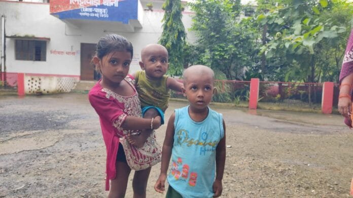 पाकुड़ में दोहरी हत्या: तीन मासूमों से छिन गया मां का साया पाकुड़ में दोहरी हत्या: तीन मासूमों से छिन गया मां का साया