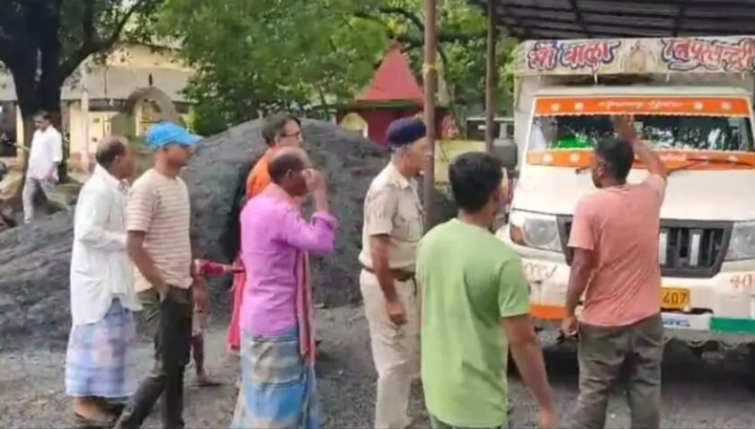 पाकुड़ में सनसनी:दामाद ने पत्नी और सास की चाकू से हत्या,आरोपी फरार
