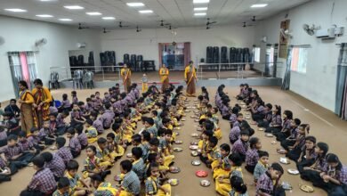 रक्षाबंधन पर भाई-बहनों ने लिया प्रकृति की रक्षा का संकल्प रक्षाबंधन पर भाई-बहनों ने लिया प्रकृति की रक्षा का संकल्प