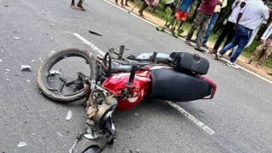 बाइक-साइकिल की जोरदार टक्कर में बाइक सवार की मौत बाइक-साइकिल की जोरदार टक्कर में बाइक सवार की मौत