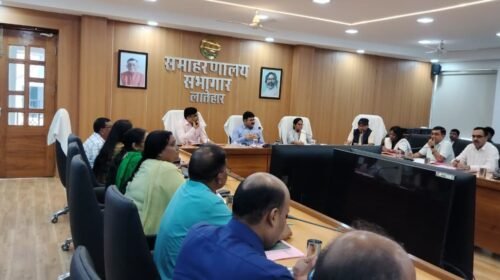 9 अगस्त को लातेहार में होगा जिला स्तरीय आदिवासी महोत्सव, तैयारियों में जुटा प्रशासन 9 अगस्त को लातेहार में होगा जिला स्तरीय आदिवासी महोत्सव, तैयारियों में जुटा प्रशासन