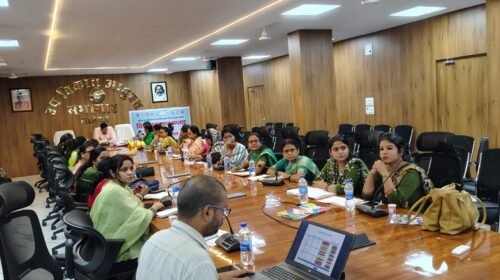 मातृ वंदना योजना की डीडीसी ने की समीक्षा, लंबित मामलों के जल्द निपटारे का दिया निर्देश मातृ वंदना योजना की डीडीसी ने की समीक्षा, लंबित मामलों के जल्द निपटारे का दिया निर्देश