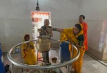देवाकी बाबा धाम में 24 घंटे का महा रुद्राभिषेक शुरू देवाकी बाबा धाम में 24 घंटे का महा रुद्राभिषेक शुरू