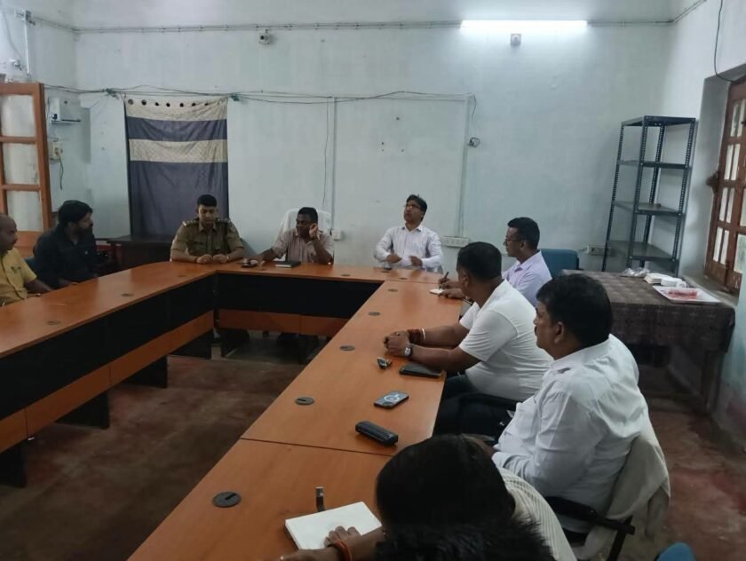 अमड़ापाड़ा कोयला परिवहन की समीक्षा बैठक, सुरक्षित संचालन पर जोर अमड़ापाड़ा कोयला परिवहन की समीक्षा बैठक, सुरक्षित संचालन पर जोर
