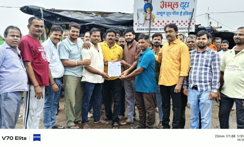 बरवाडीह में व्यावसायिक संघ चुनाव रोचक,अध्यक्ष पद के लिए वर्तमान अध्यक्ष दीपक राज ने भरा नामांकन बरवाडीह में व्यावसायिक संघ चुनाव रोचक,अध्यक्ष पद के लिए वर्तमान अध्यक्ष दीपक राज ने भरा नामांकन