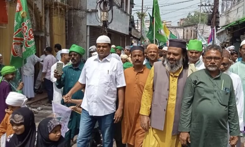 पाकुड़ में ईद-ए-मिलादुन्नबी श्रद्धा और उत्साह के साथ मनाया गया, निकली भव्य शोभायात्रा पाकुड़ में ईद-ए-मिलादुन्नबी श्रद्धा और उत्साह के साथ मनाया गया, निकली भव्य शोभायात्रा