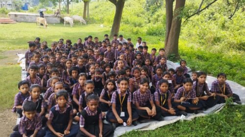 सरस्वती शिशु मंदिर साड़म में धूमधाम से मनाया गया राखी महोत्सव,बच्चों ने बनाई आकर्षक राखियां