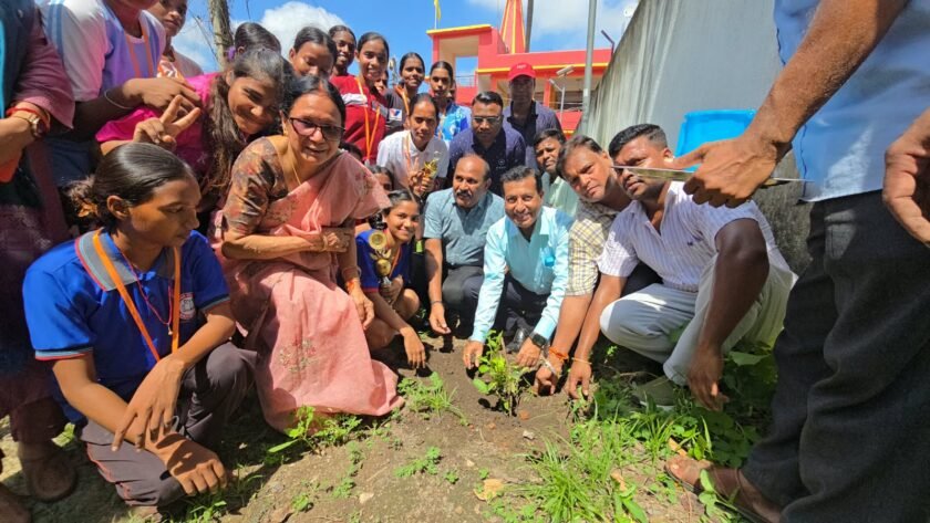 साहिबगंज महाविद्यालय में तीन दिवसीय खेल प्रतियोगिता का भव्य समापन साहिबगंज महाविद्यालय में तीन दिवसीय खेल प्रतियोगिता का भव्य समापन