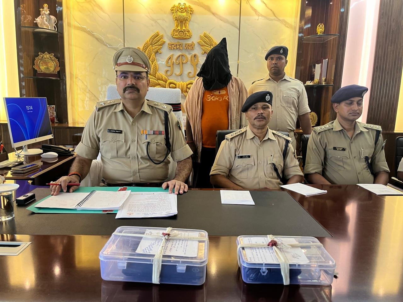 हिरणपुर में अवैध मादक पदार्थ कारोबार का भंडाफोड़, 120 ग्राम गांजा के साथ एक गिरफ्तार हिरणपुर में अवैध मादक पदार्थ कारोबार का भंडाफोड़, 120 ग्राम गांजा के साथ एक गिरफ्तार