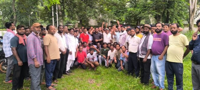 गोमिया के विस्थापितों और स्थानीय ग्रामीणों के हक और अधिकार को लेकर बैठक संपन्न गोमिया के विस्थापितों और स्थानीय ग्रामीणों के हक और अधिकार को लेकर बैठक संपन्न