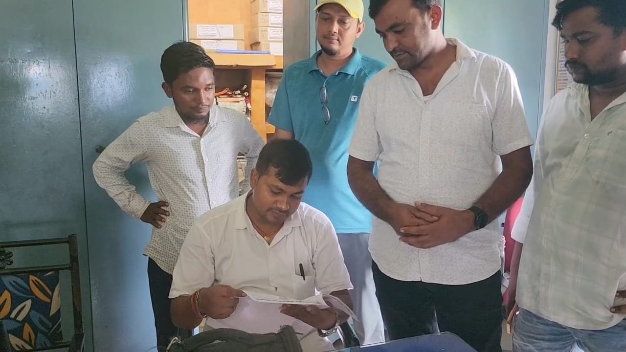 वंदे मातरम के 150 वर्ष पूर्ण होने पर बरहरवा में कवि सम्मेलन आज