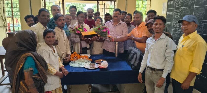 अनुमंडलीय अस्पताल तेनुघाट में डॉ. शंभु कुमार को भावभीनी विदाई,रामगढ़ स्थानांतरण पर दी शुभकामनाएं