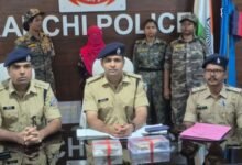 जुमार पुल बस स्टैंड से 89.32 ग्राम ब्राउन शुगर के साथ महिला गिरफ्तार जुमार पुल बस स्टैंड से 89.32 ग्राम ब्राउन शुगर के साथ महिला गिरफ्तार