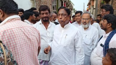 पूर्व मंत्री आलमगीर आलम ने प्लासबोना पंचायत का किया क्षेत्र भ्रमण