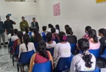 मुख्यमंत्री सारथी योजना के सिलाई-नर्सिंग केंद्र का नेहा साहू ने किया निरीक्षण