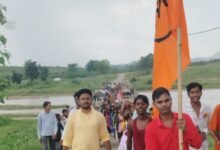 सावन की अंतिम सोमवारी पर मोंगर में निकली भव्य कलश यात्रा,भक्तिमय हुआ माहौल सावन की अंतिम सोमवारी पर मोंगर में निकली भव्य कलश यात्रा,भक्तिमय हुआ माहौल