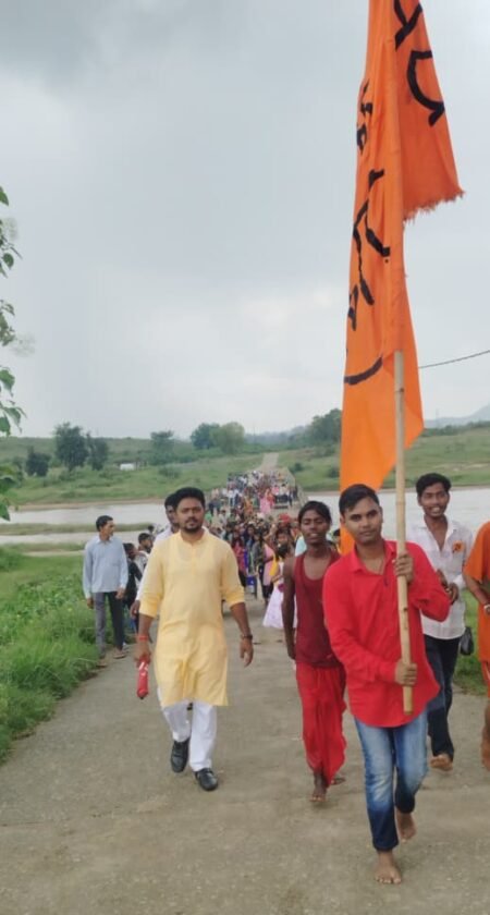 सावन की अंतिम सोमवारी पर मोंगर में निकली भव्य कलश यात्रा,भक्तिमय हुआ माहौल