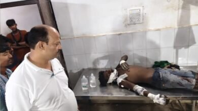 राजमहल-तीनपहाड़ मुख्य मार्ग पर हादसा, एक की मौत;बाइक दुर्घटना में तीन घायल राजमहल-तीनपहाड़ मुख्य मार्ग पर हादसा, एक की मौत;बाइक दुर्घटना में तीन घायल