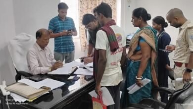 एसआईआर[SIR] के तहत बरहरवा में अनमैप्ड मतदाताओं की दूसरे दिन भी हुई सुनवाई