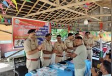 साहिबगंज पुलिस ने बरामद किए 46 गुम मोबाइल,धारकों को सौंपे
