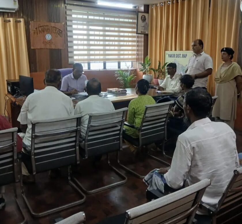 जन समाधान दिवस में सुनी गईं आमजनों की समस्याएं