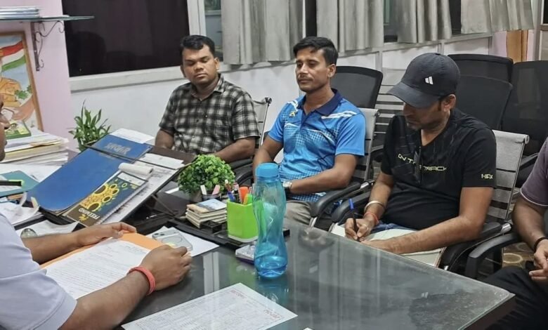 कौशल प्रशिक्षण से युवाओं को रोजगार से जोड़ने पर जोर,महेशपुर में हुई बैठक