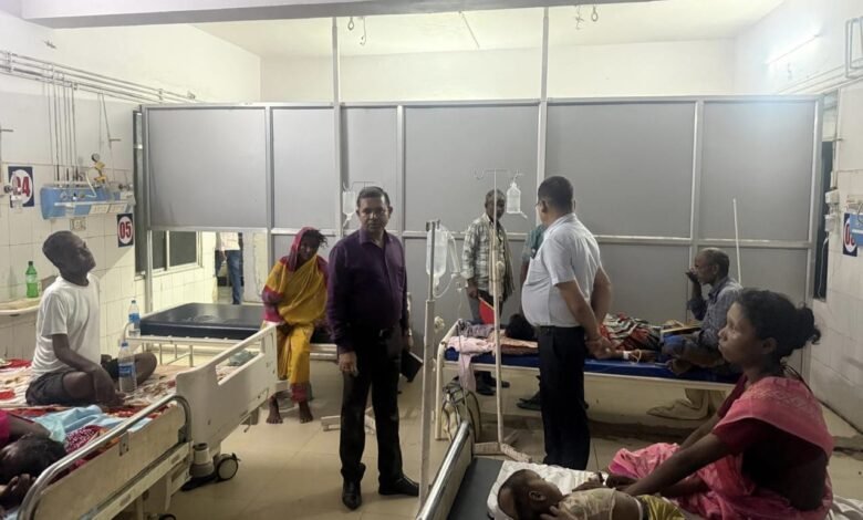 साहिबगंज सदर अस्पताल का औचक निरीक्षण,दवा स्टॉक और गंदगी पर परियोजना निदेशक ने जताई नाराजगी साहिबगंज सदर अस्पताल का औचक निरीक्षण,दवा स्टॉक और गंदगी पर परियोजना निदेशक ने जताई नाराजगी